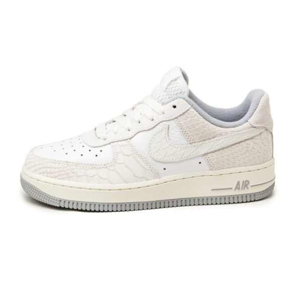NIKE WMNS AIR FORCE 1 '07 *WHITE PYTHON* - Picture 2 of 8